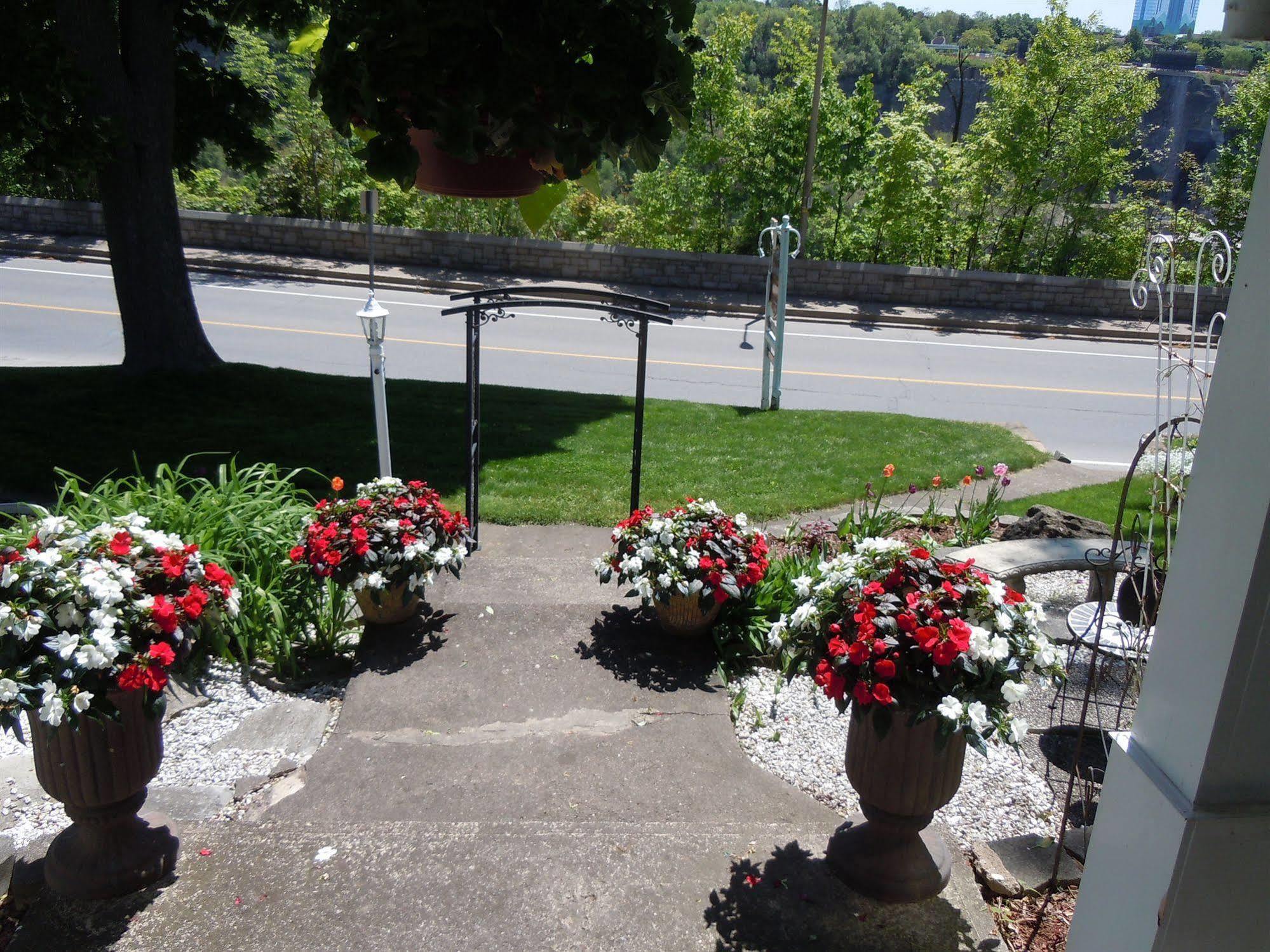Glen Mhor Bed And Breakfast Niagara Falls Extérieur photo