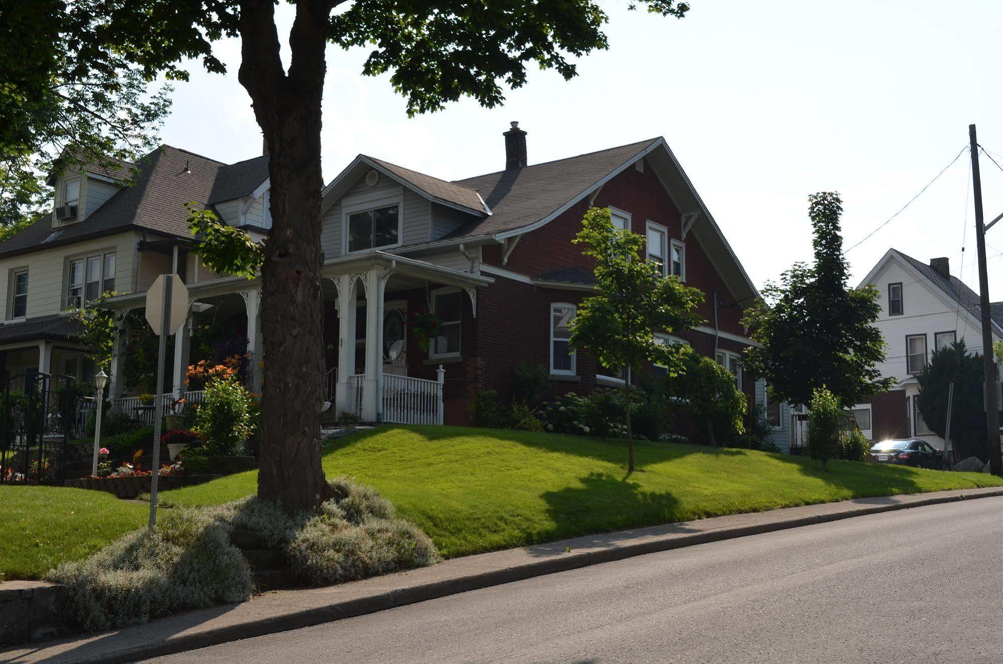 Glen Mhor Bed And Breakfast Niagara Falls Extérieur photo